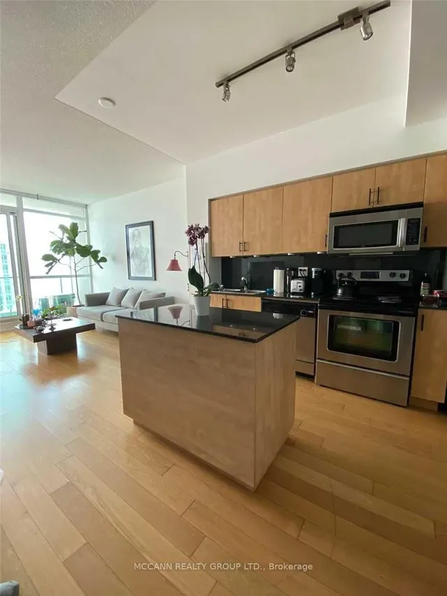 Additional image 3 of 215 Fort York Blvd Unit 3301