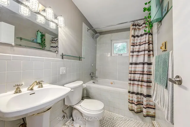 Additional image 23 of 60 Vanevery St