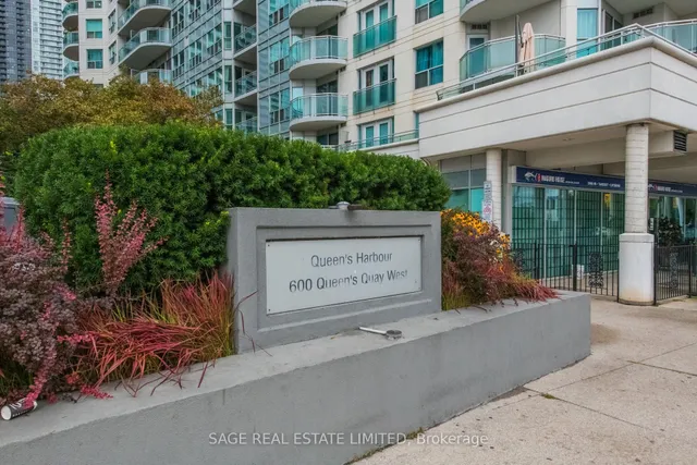 Additional image 37 of 600 Queens Quay Unit 531