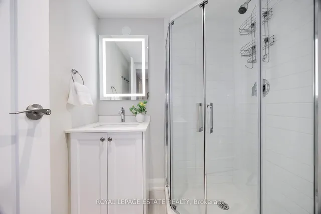 Additional image 38 of 32 Manderley Dr