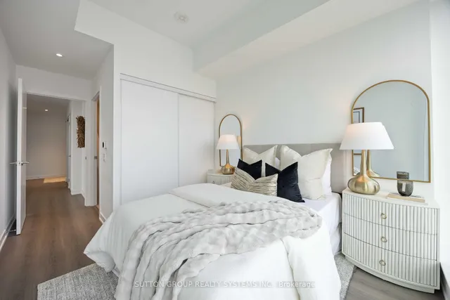 Additional image 12 of 8 Wellesley St Unit LPH05