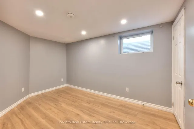 Additional image 28 of 62 Greendale Cres