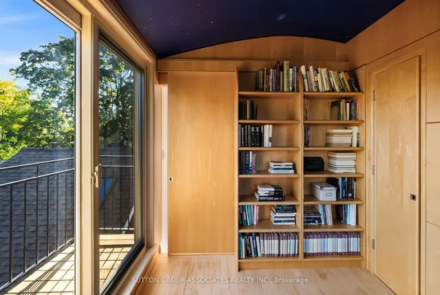 Additional image 41 of 193 Howland Ave