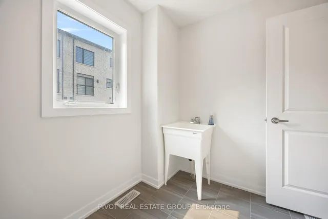 Additional image 8 of 26 Danielle Moore Circ