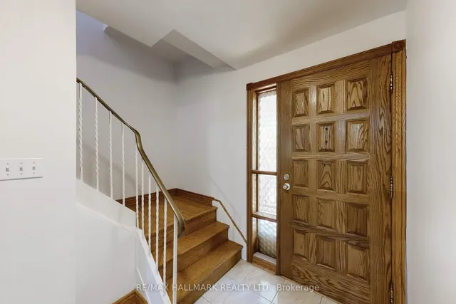 Additional image 18 of 38 Courton Dr
