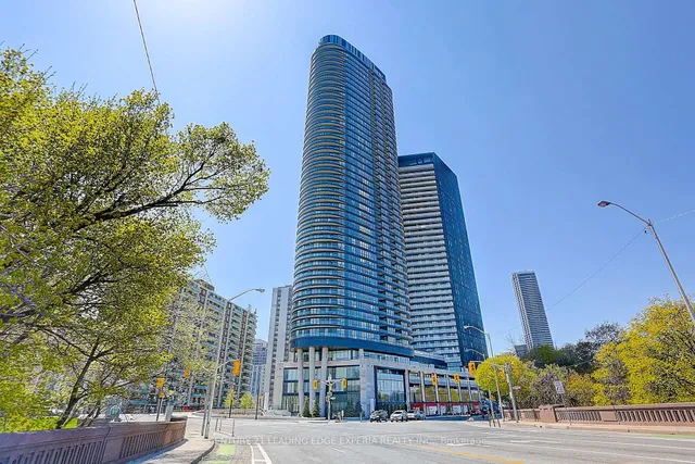 585 Bloor St Unit 1820