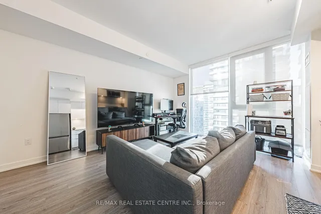 Additional image 16 of 357 King St Unit 3307