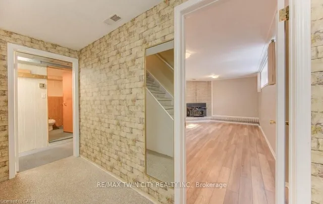 Additional image 41 of 12 Old York Cres