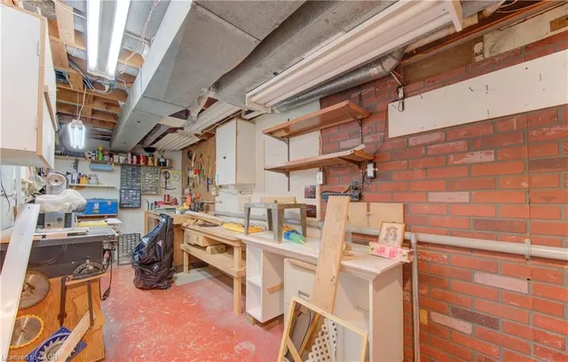 Additional image 35 of 26 Lewis Cres