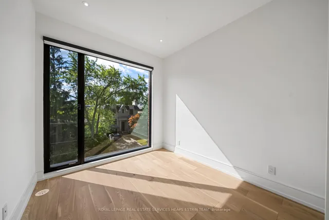 Additional image 31 of 38 Evergreen Gdns