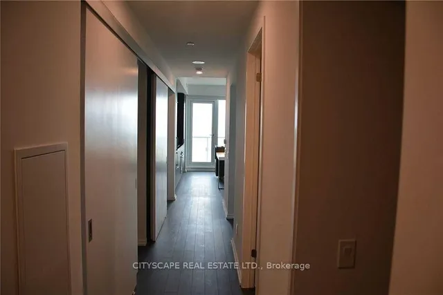 Additional image 5 of 197 Yonge St Unit 4811