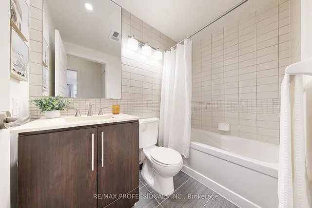 Additional image 11 of 28 Linden St Unit 1601