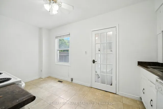 Additional image 17 of 49 Rawlinson Ave