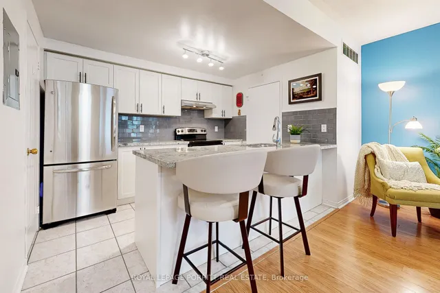 Additional image 11 of 760 Lawrence Ave Unit 174