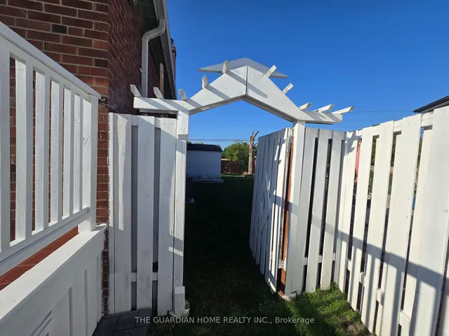 Additional image 21 of 15 Princemere Cres