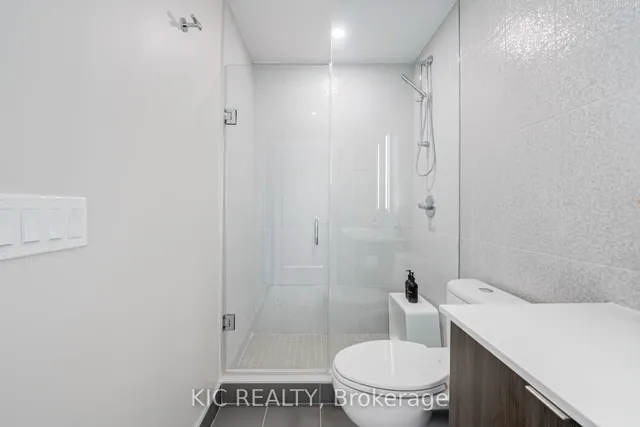 Additional image 20 of 585 Bloor St Unit 3923