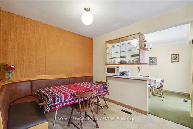 Additional image 12 of 151 Redgrave Dr