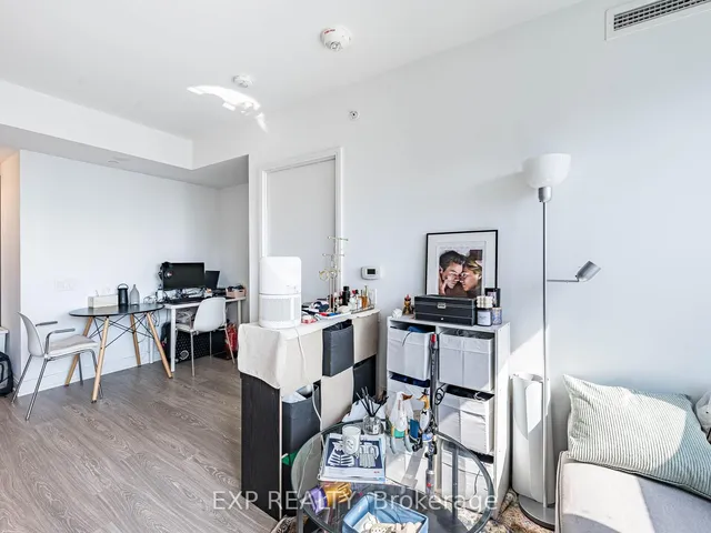 Additional image 11 of 181 Dundas St Unit 3708