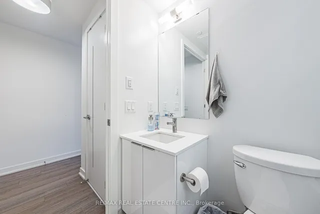 Additional image 8 of 357 King St Unit 3307