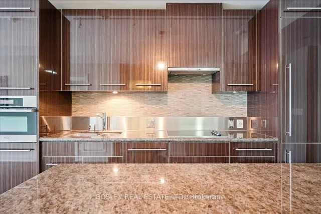 Additional image 11 of 80 John St Unit 3210
