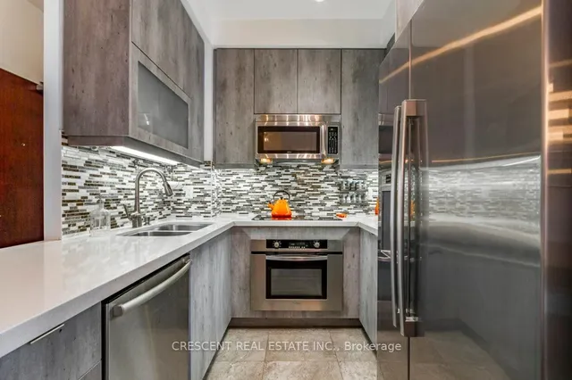 Additional image 13 of 35 Balmuto St Unit 701
