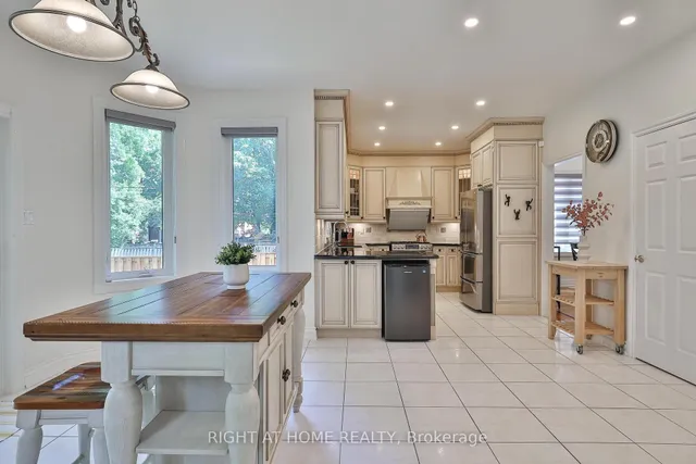 Additional image 14 of 58 Yorkview Dr