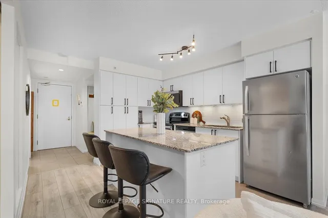 Additional image 6 of 830 Lawrence Ave Unit 320