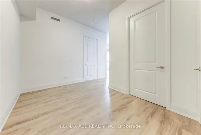 Additional image 10 of 20 Meadowglen Pl Unit 2606