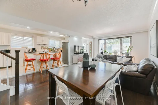 Additional image 13 of 242 Coronation Dr