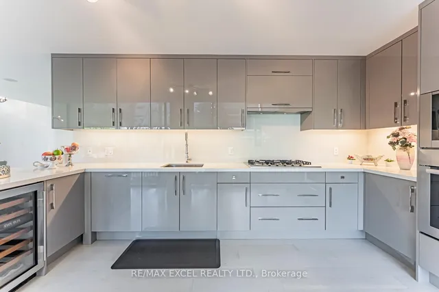 Additional image 19 of 29 Queens Quay Unit Th127