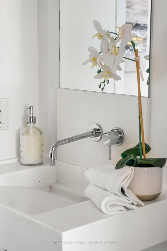 Additional image 20 of 5 St Joseph St Unit 4704