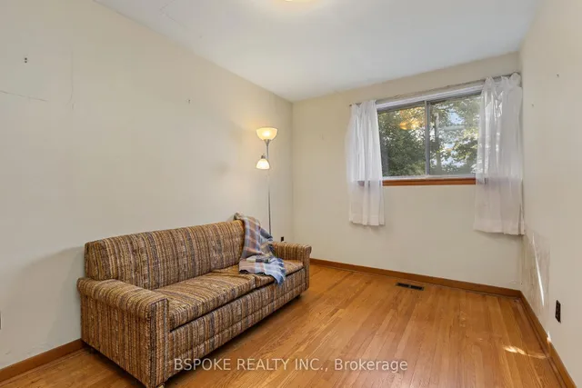 Additional image 14 of 54 Warner Ave