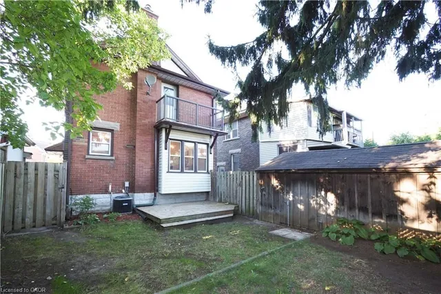 Additional image 43 of 409 Wellington St