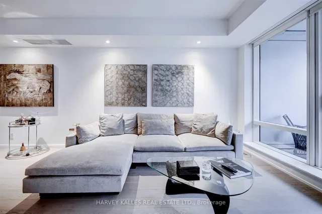 Additional image 18 of 180 University Ave Unit 2508