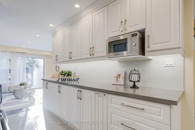 Additional image 18 of 107 Enchanted Hills Cres