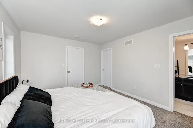 Additional image 24 of 14 Bank Swallow Cres