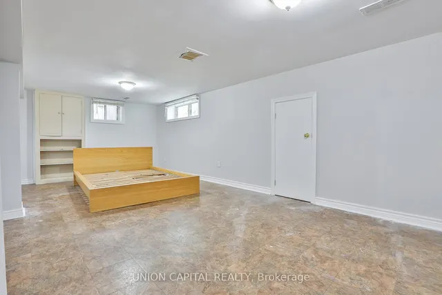 Additional image 18 of 38 Claver Ave