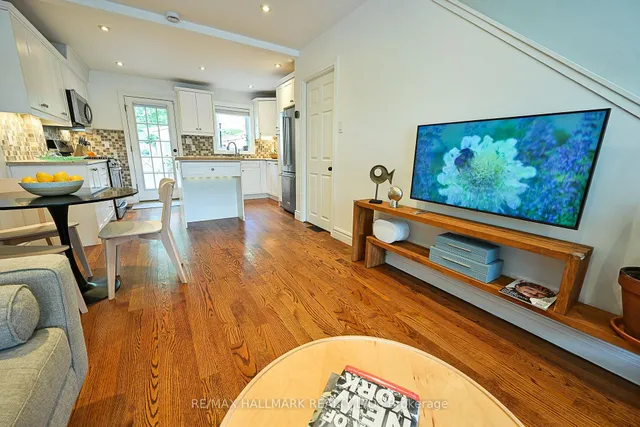 Additional image 7 of 3318 Bathurst St