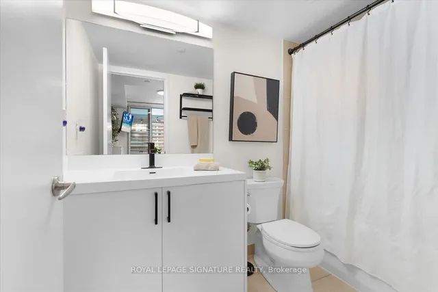 Additional image 11 of 830 Lawrence Ave Unit 320