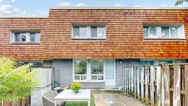 Additional image 41 of 37 Woody Vine Way