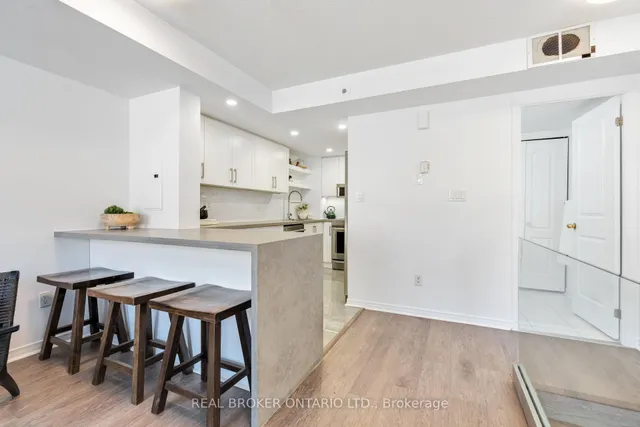 Additional image 7 of 35 Strangford Lane Unit 301