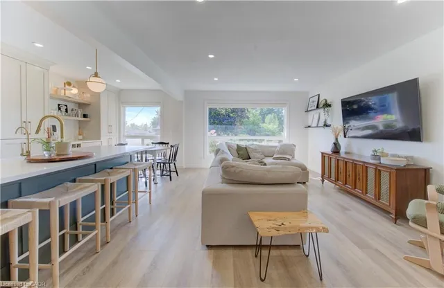 Additional image 18 of 76 Kenwood Dr