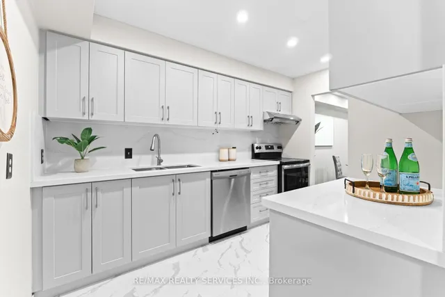 Additional image 8 of 26 Woolwich St