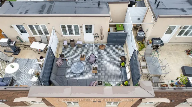 Additional image 35 of 34 Western Battery Rd Unit 413