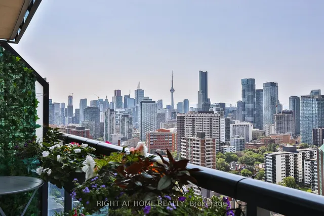 Additional image 22 of 28 Linden St Unit 2308