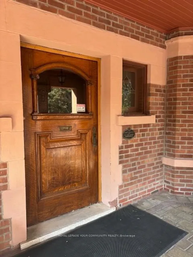 Additional image 2 of 212 St George St Unit 503