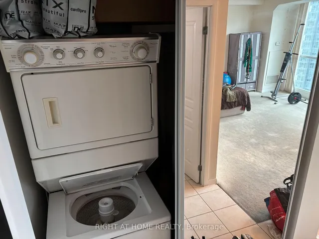 Additional image 10 of 18 Yonge St Unit 2404