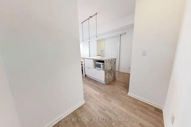 Additional image 22 of 1 Bloor St Unit 3312