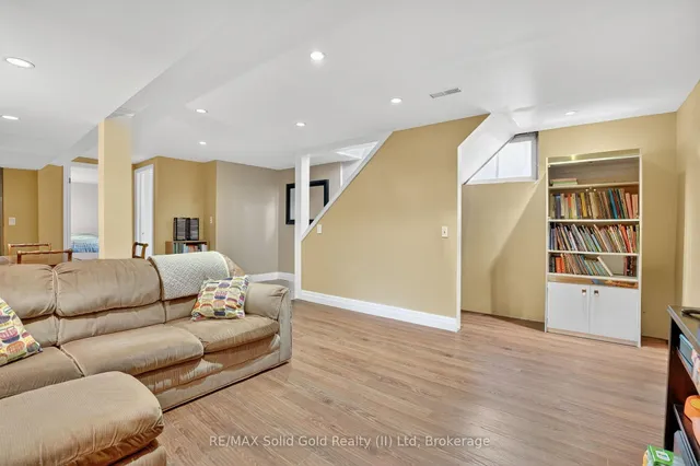 Additional image 29 of 14 Carnaby Cres