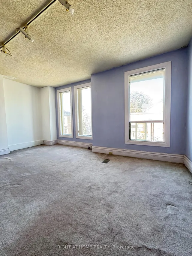 Additional image 10 of 755 Gerrard St